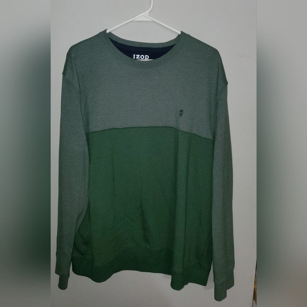 IZOD Men's Green Shirt